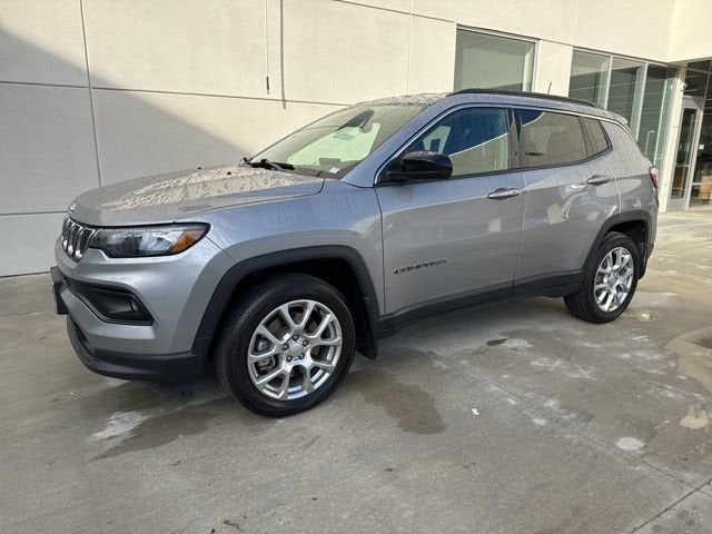 2024 Jeep Compass Latitude Lux