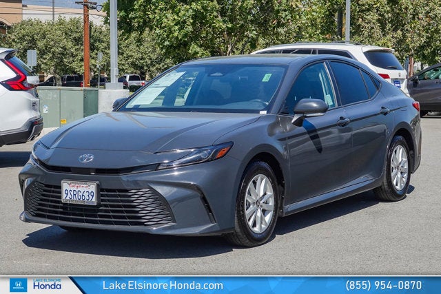 2025 Toyota Camry LE