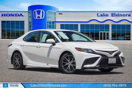 2024 Toyota Camry SE